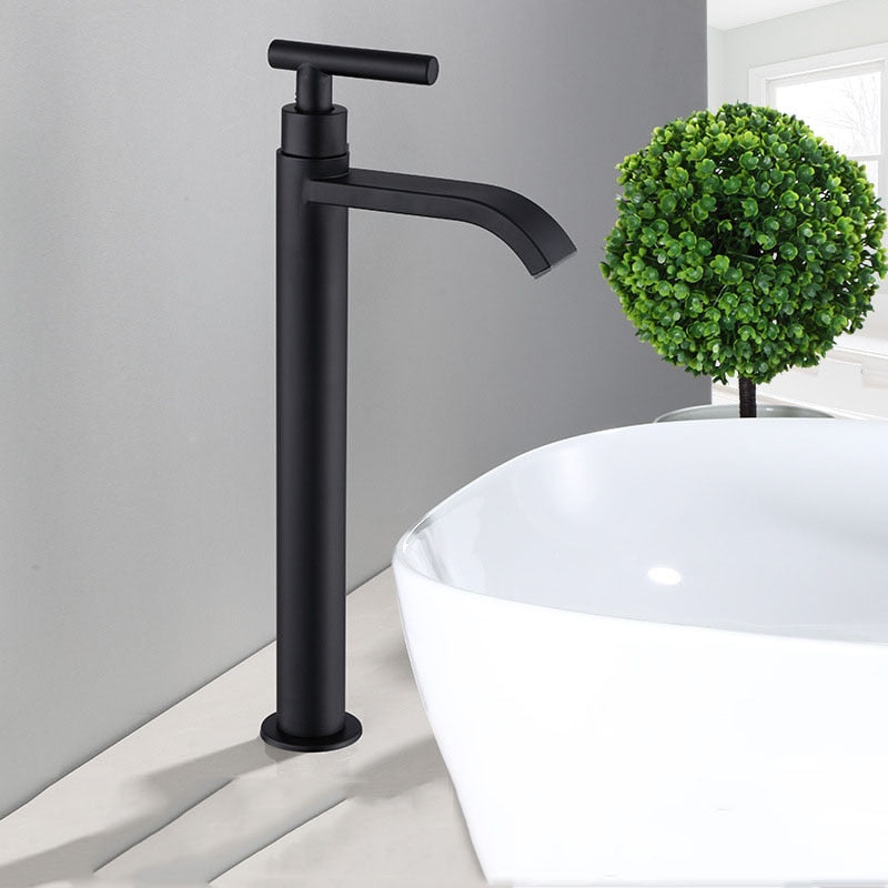 Matte Black Single-Handle Sink Faucet